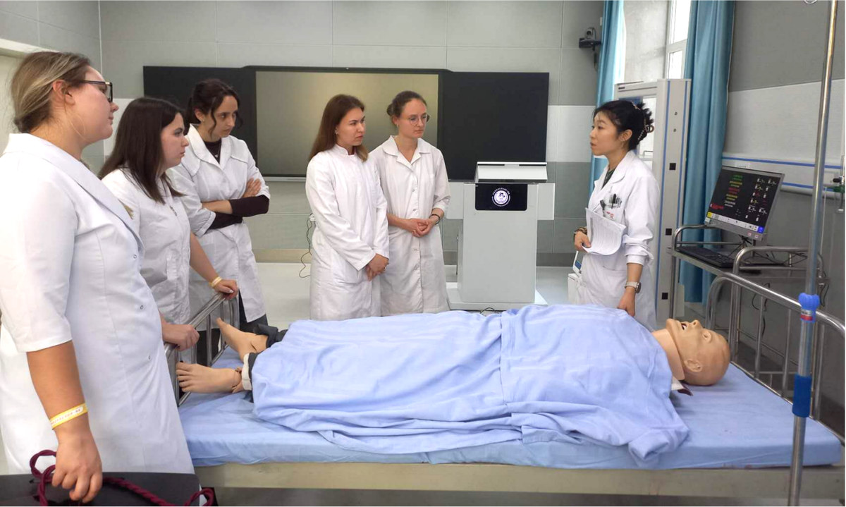 Harbin Medical University — Simulation training