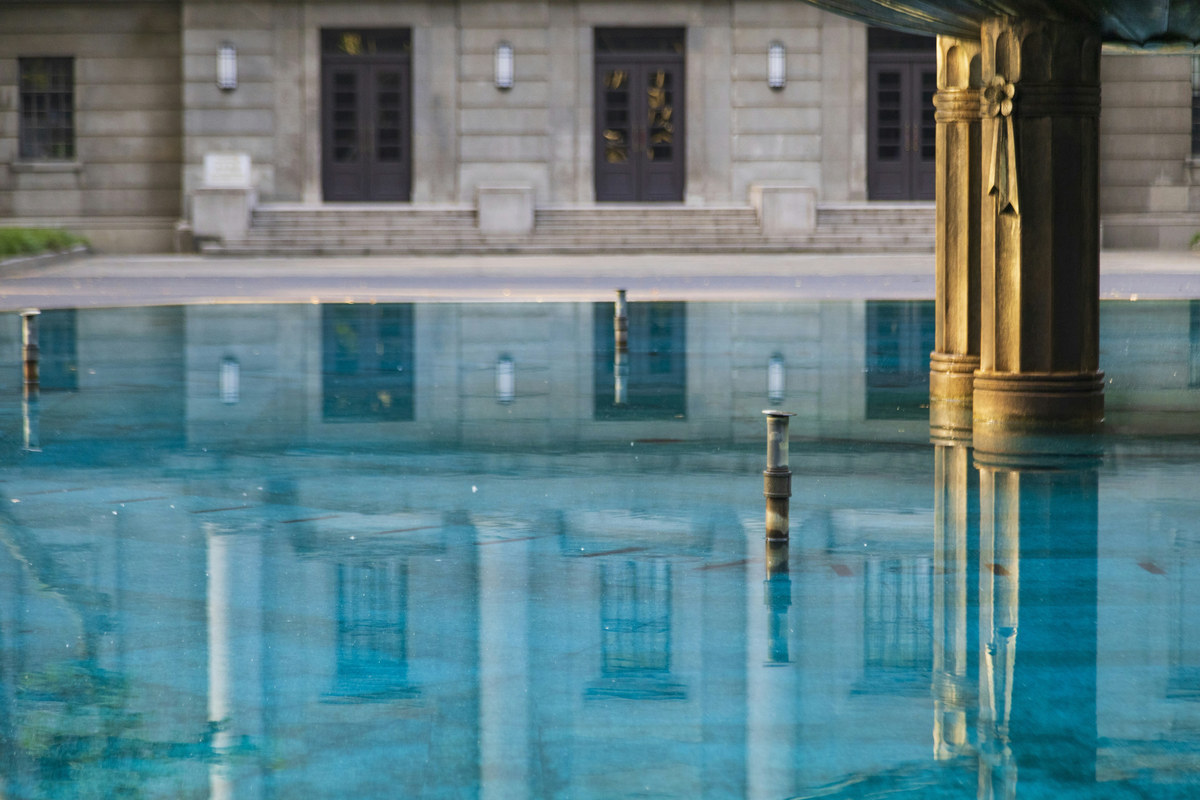 Fountain and architectural detail on Southeast University’s Sipailou campus.